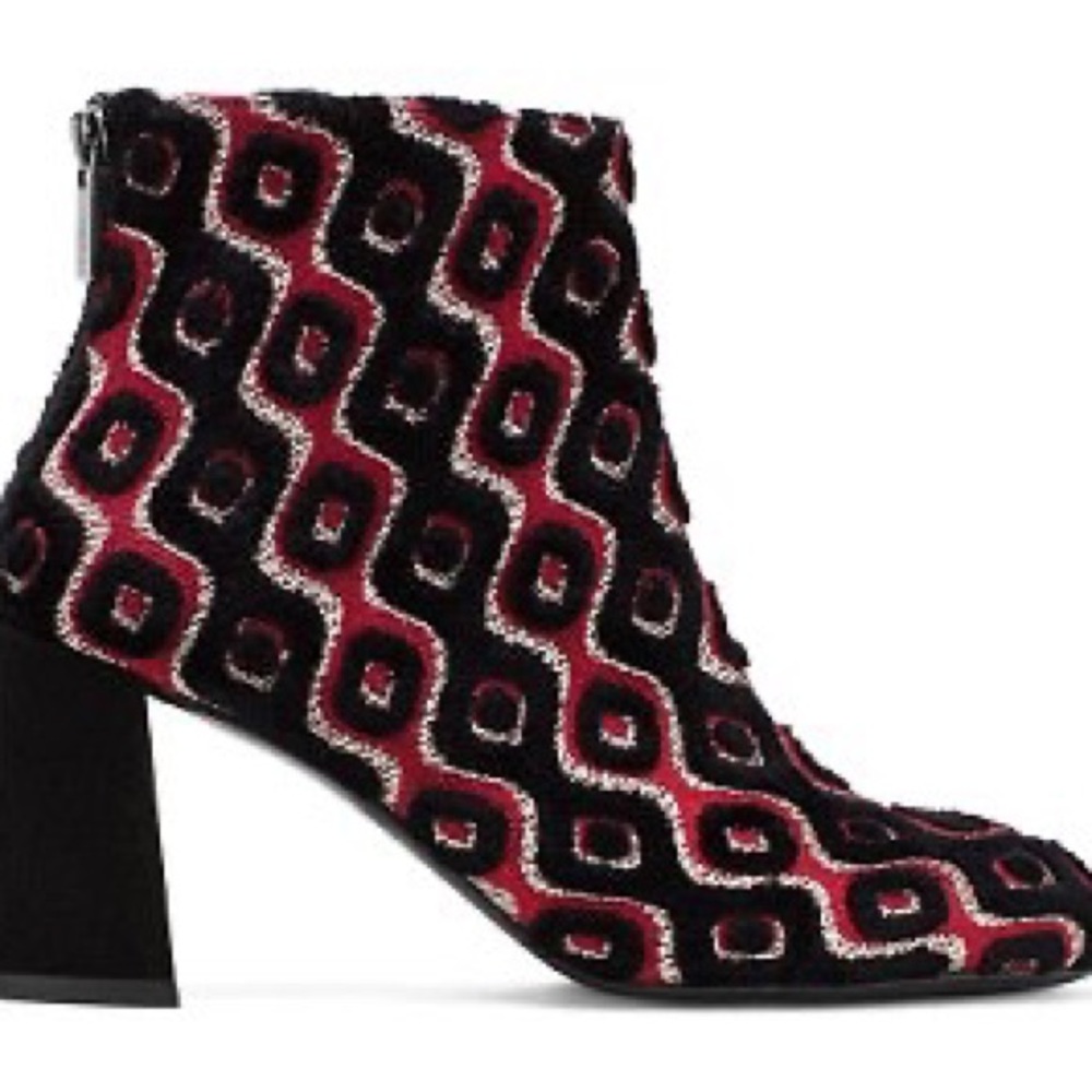 STUART WEITZMAN Bacari Tapestry Chunky-Heel Booties Size 5 1/2